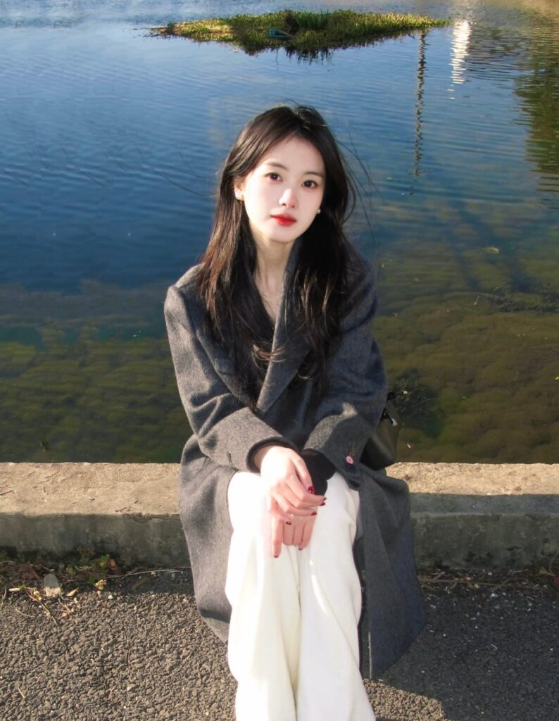 "包养社群的成员在线上甜心包养交流会上互动"