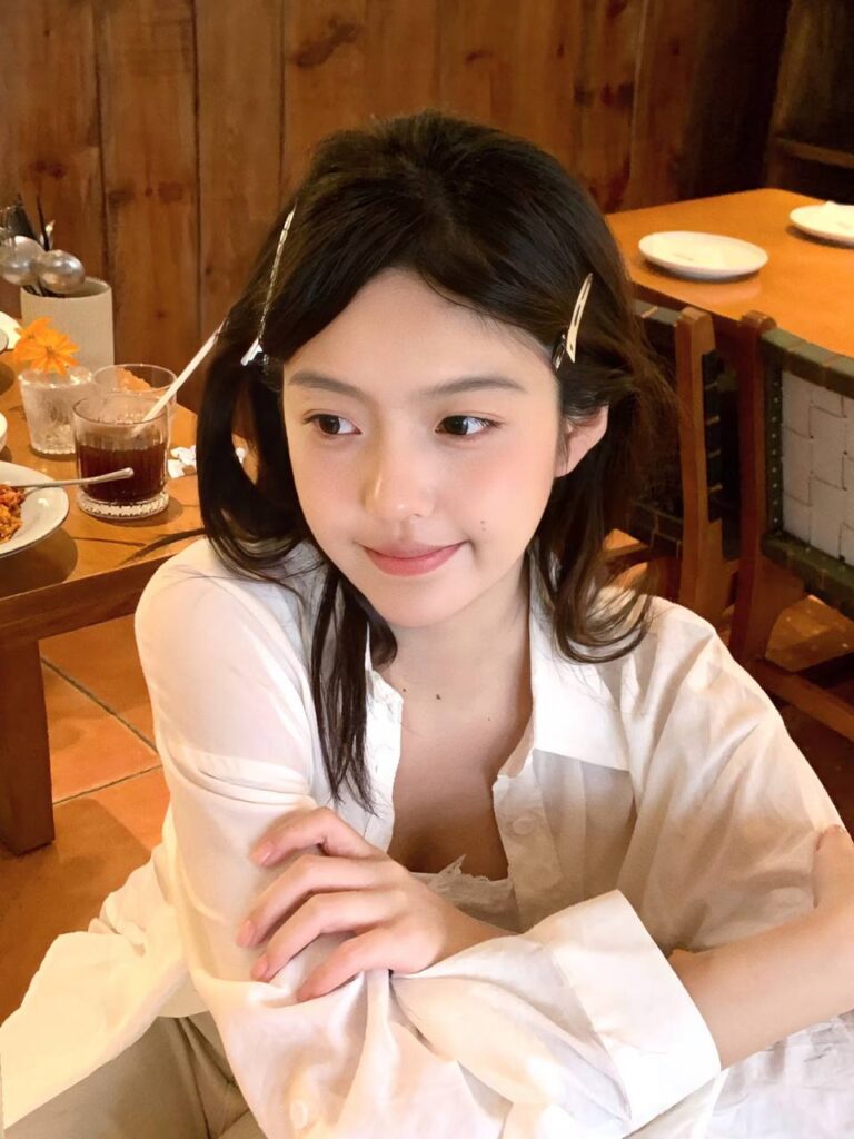 "包养市场洞察图示"